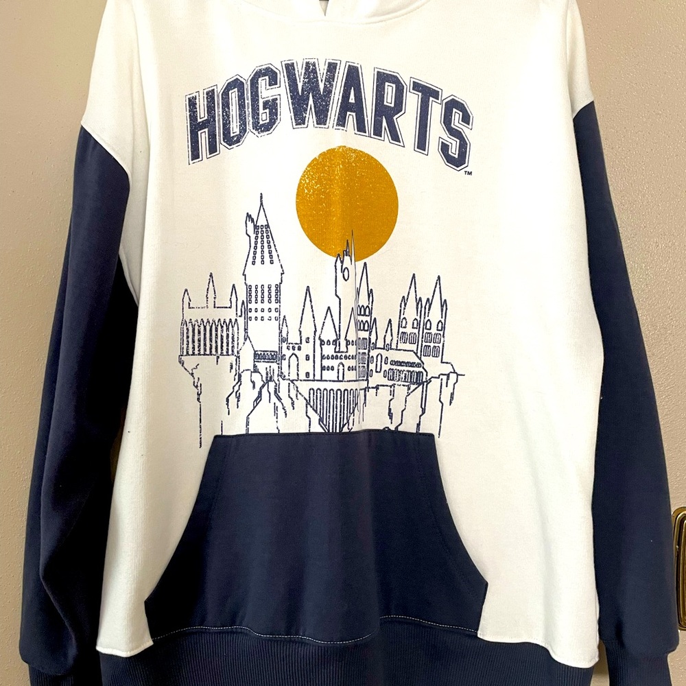 Harry Potter Hogwarts Hoodie Juniors size small